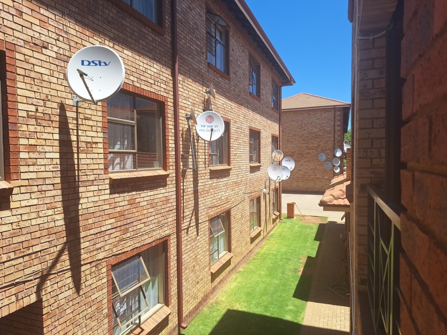 2 Bedroom Property for Sale in Potchefstroom North West